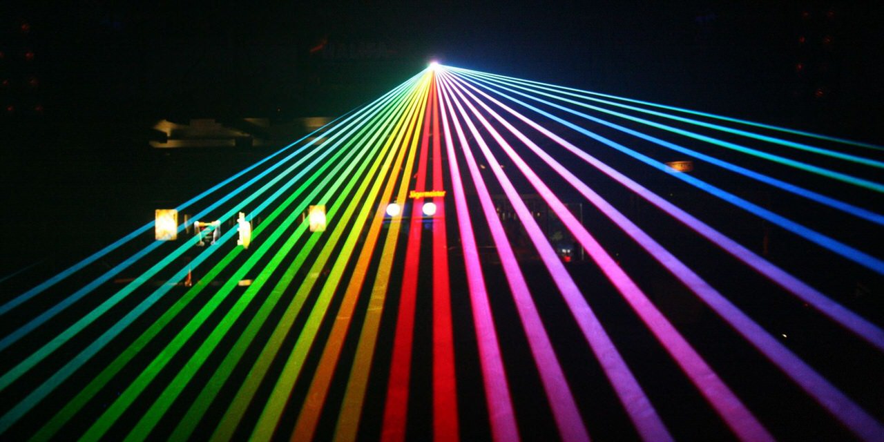 Lasershow am Ende des Laserschutzseminars. Foto: Andreas Paul/Paul van Groove