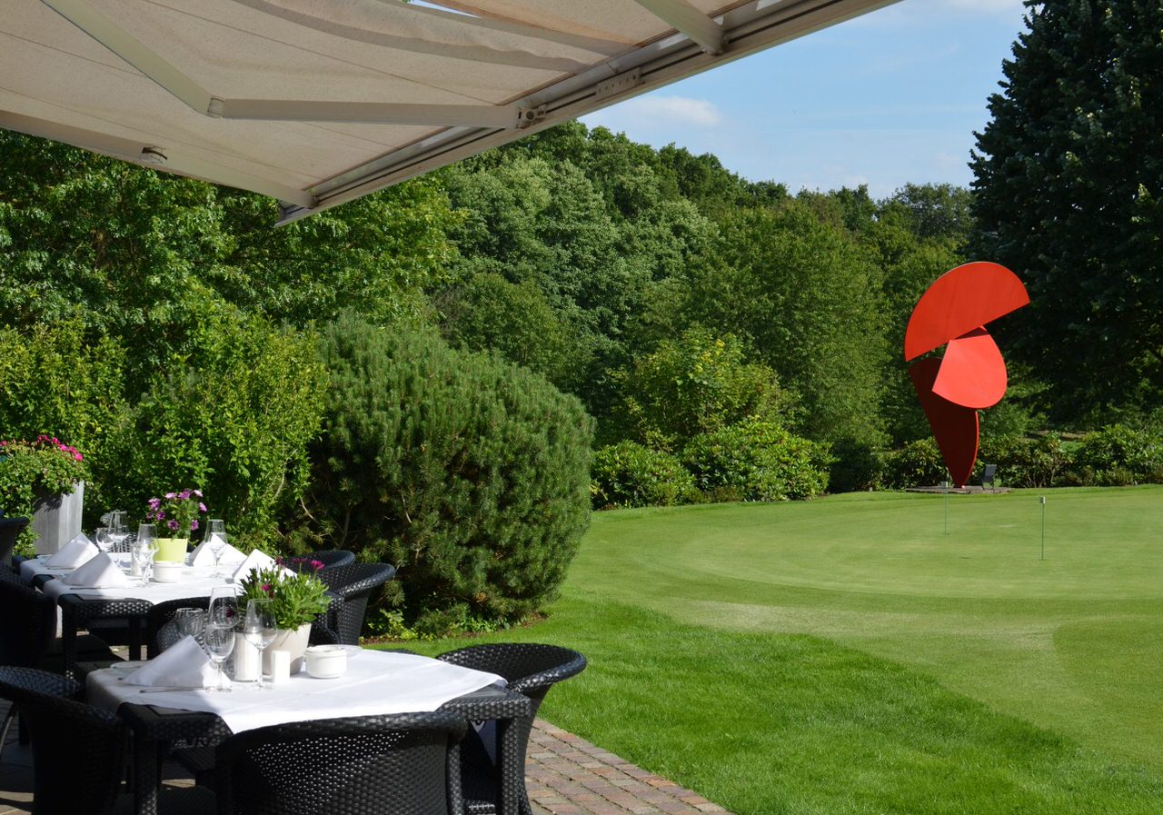 Der Blick von der Terrasse des Köhlerhofs. Foto: GLC Gastronomie am Köhlerhof