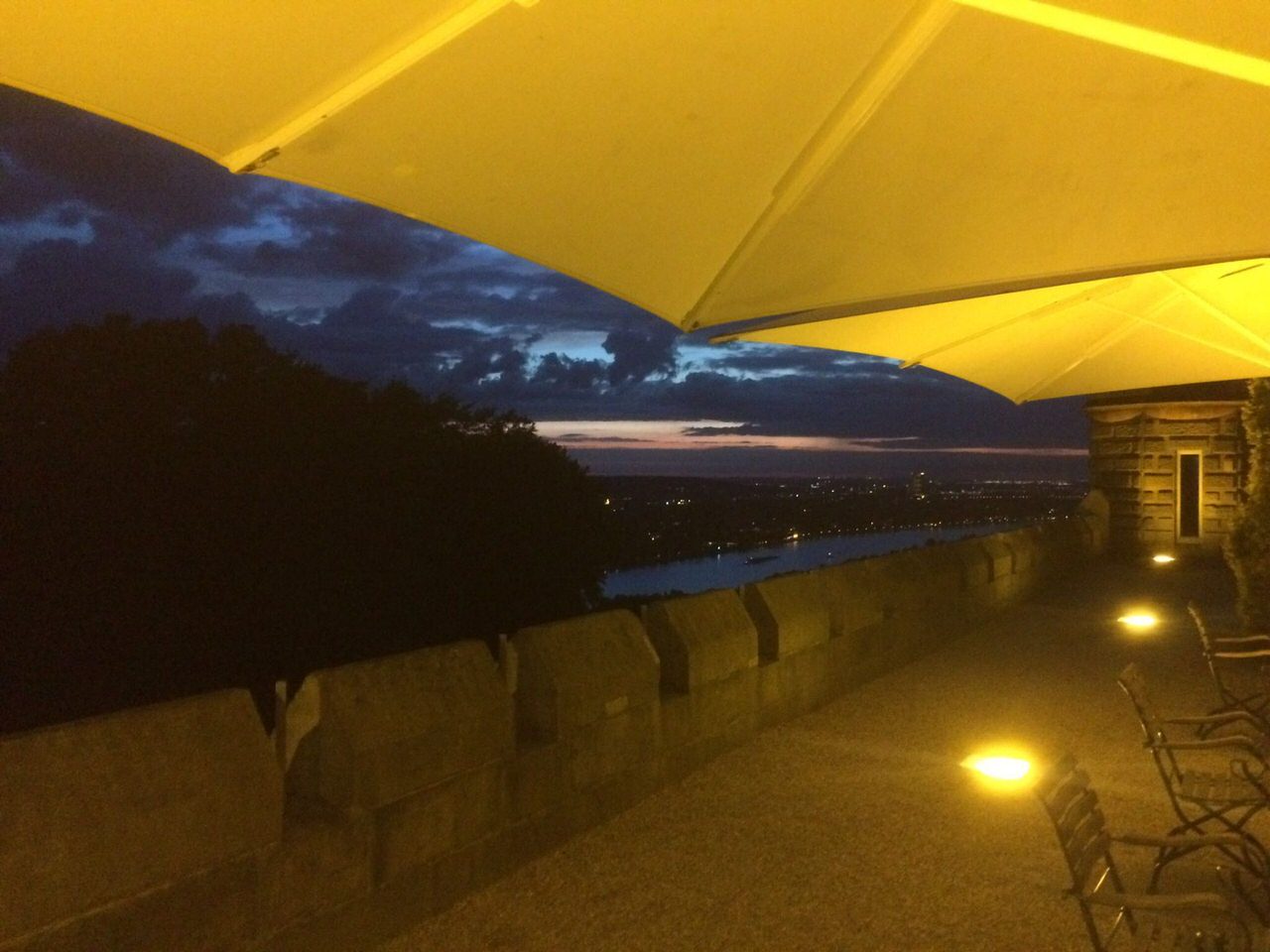 Abendhimmel über Bonn